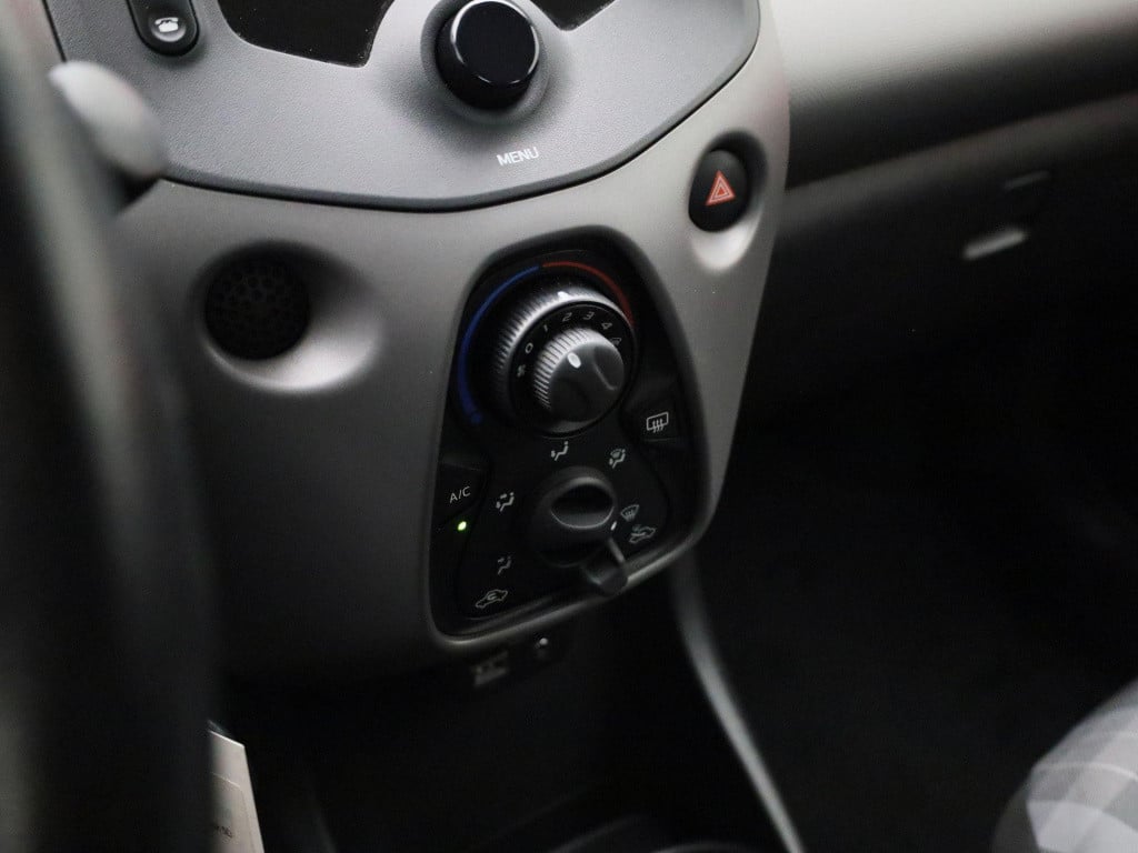 Peugeot 108 1.0 e-vti active | automaat | airco | elektrische ramen | mistl