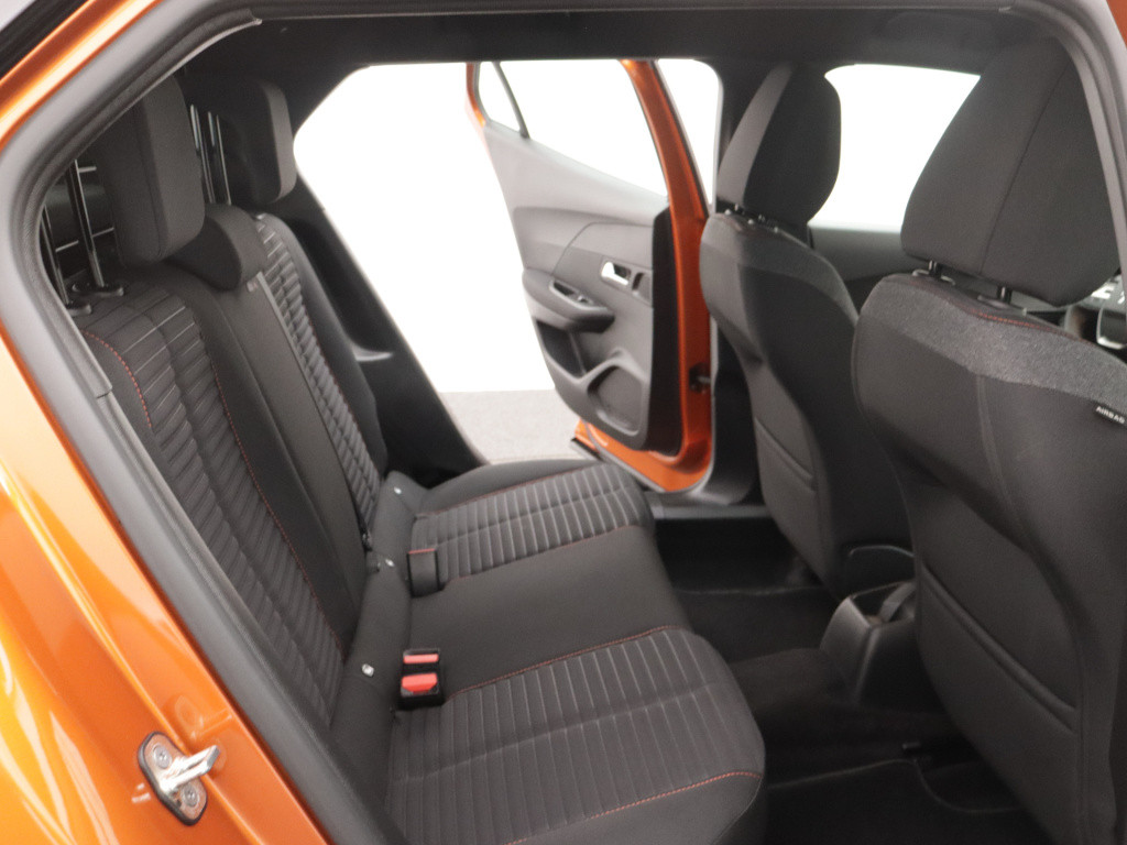 Peugeot 2008 100 pk active pack | rijklaar navigatie