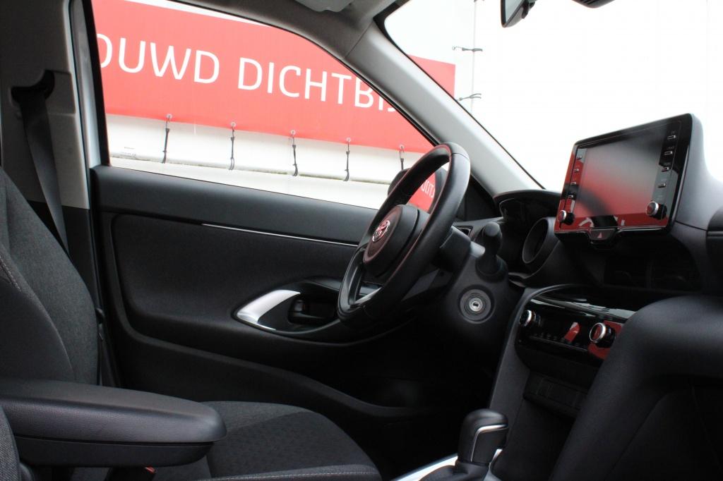 Toyota Yaris Cross 1.5 hybrid business