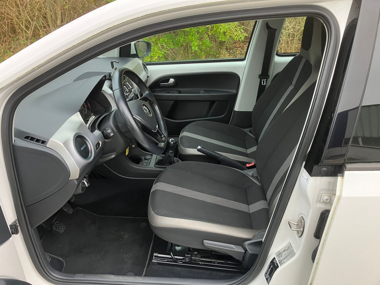 Volkswagen Up! 1.0 High Up!