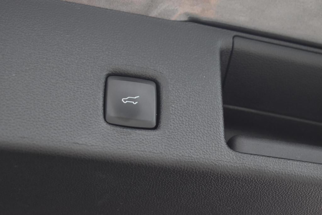 Ford Kuga 2.5 phev st-line | elektrisch wegklapbare trekhaak | climate cont