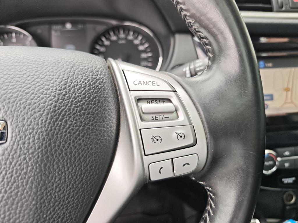 Nissan Qashqai 1.2 tekna automaat incl. trekhaak!