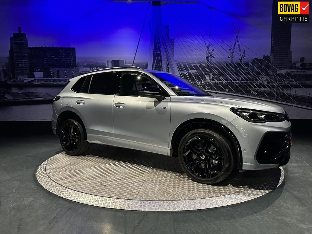 Volkswagen Tiguan 1.5 ehybrid r-line edition *leder*memory*blackstyle*trekh