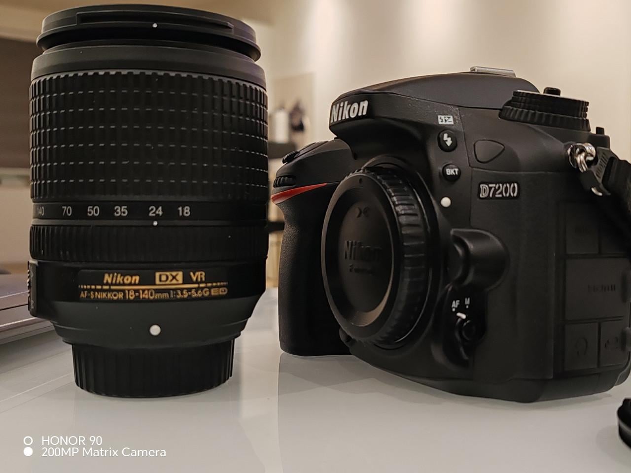 Nikon d7200 en 18-140 lens