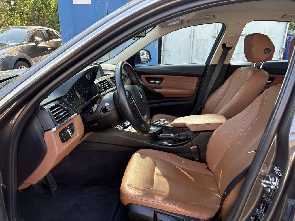 BMW 3-serie 328i high executive