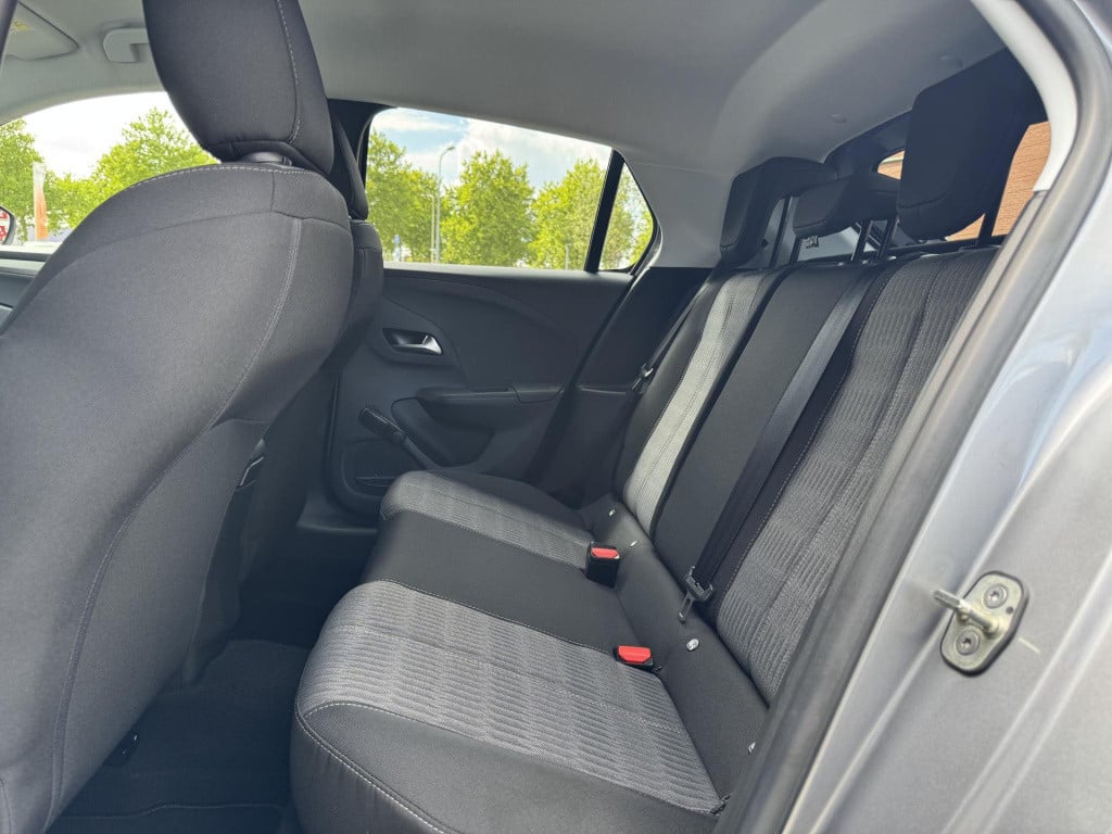 Opel Corsa 1.2 edition automaat | apple carplay/android auto | stoelverwarm