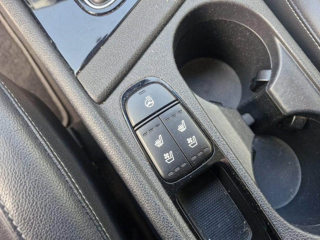 Kia Niro 1.6 gdi h. sports line|verkocht