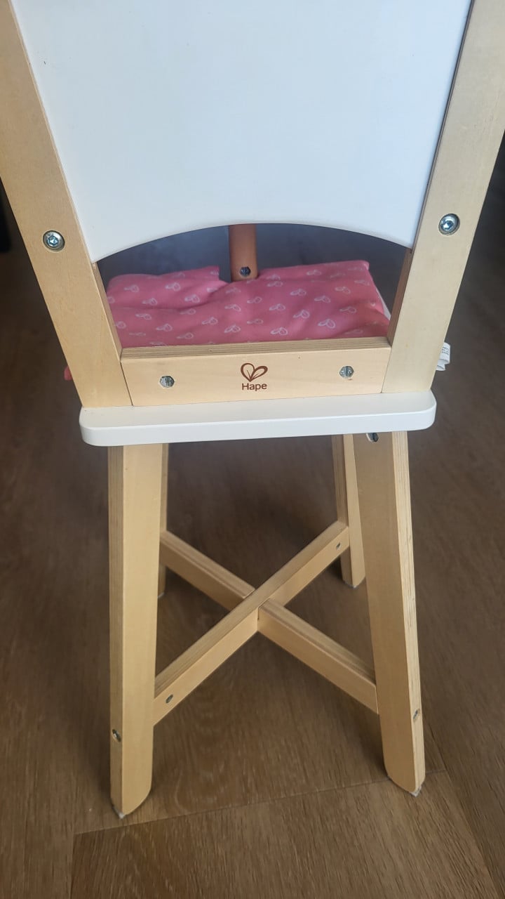 Hape poppenstoel