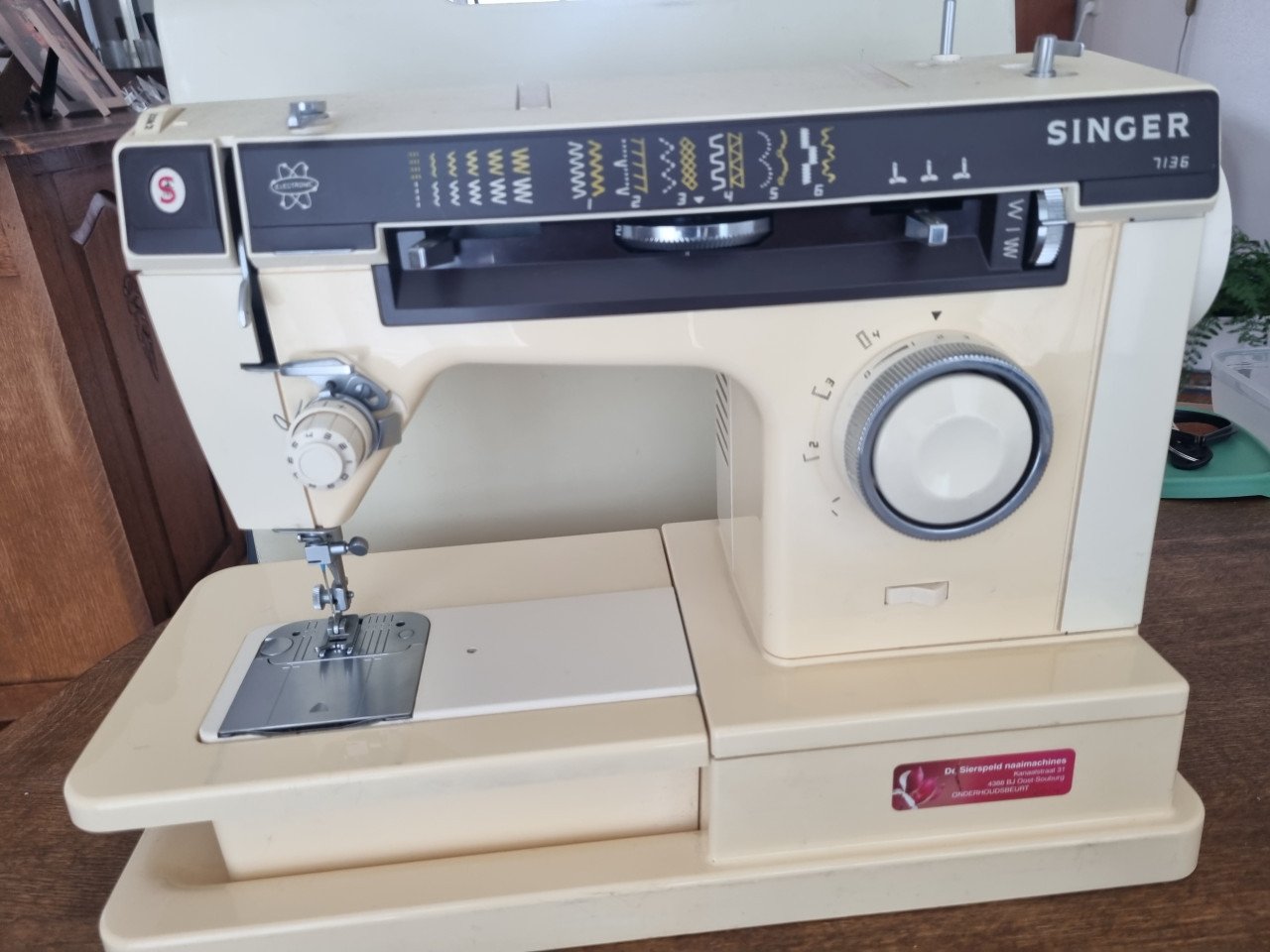 Naaimachine