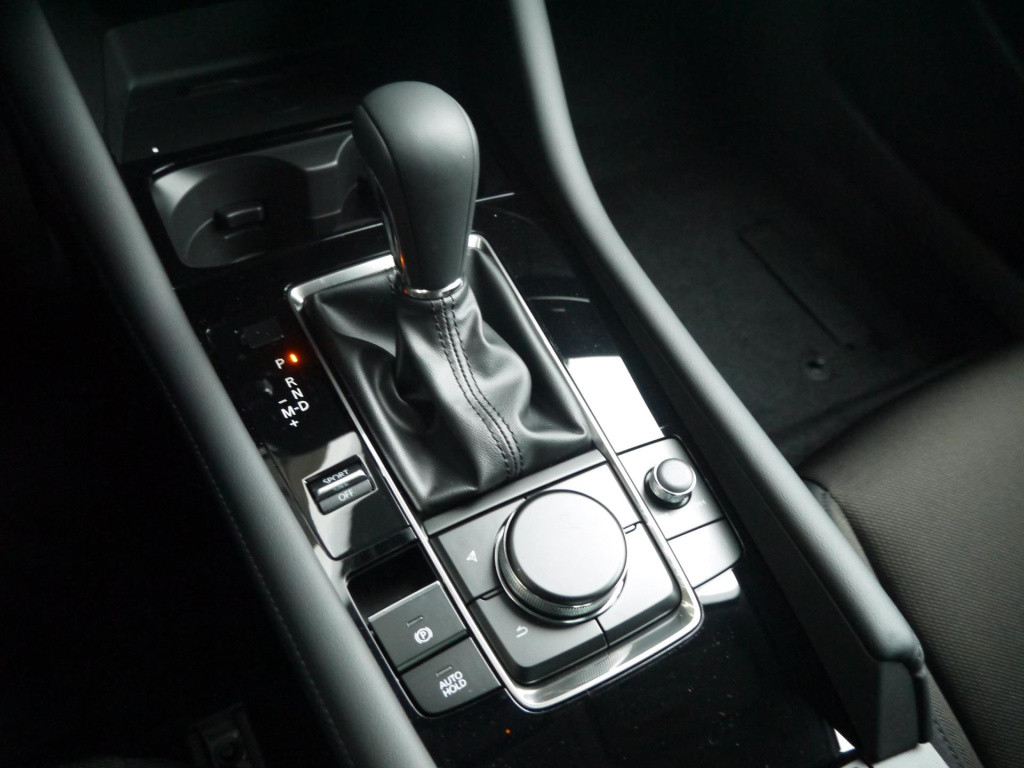 Mazda 3 2.5 e-skyactiv-g m hybrid 140 exclusive-line sedan