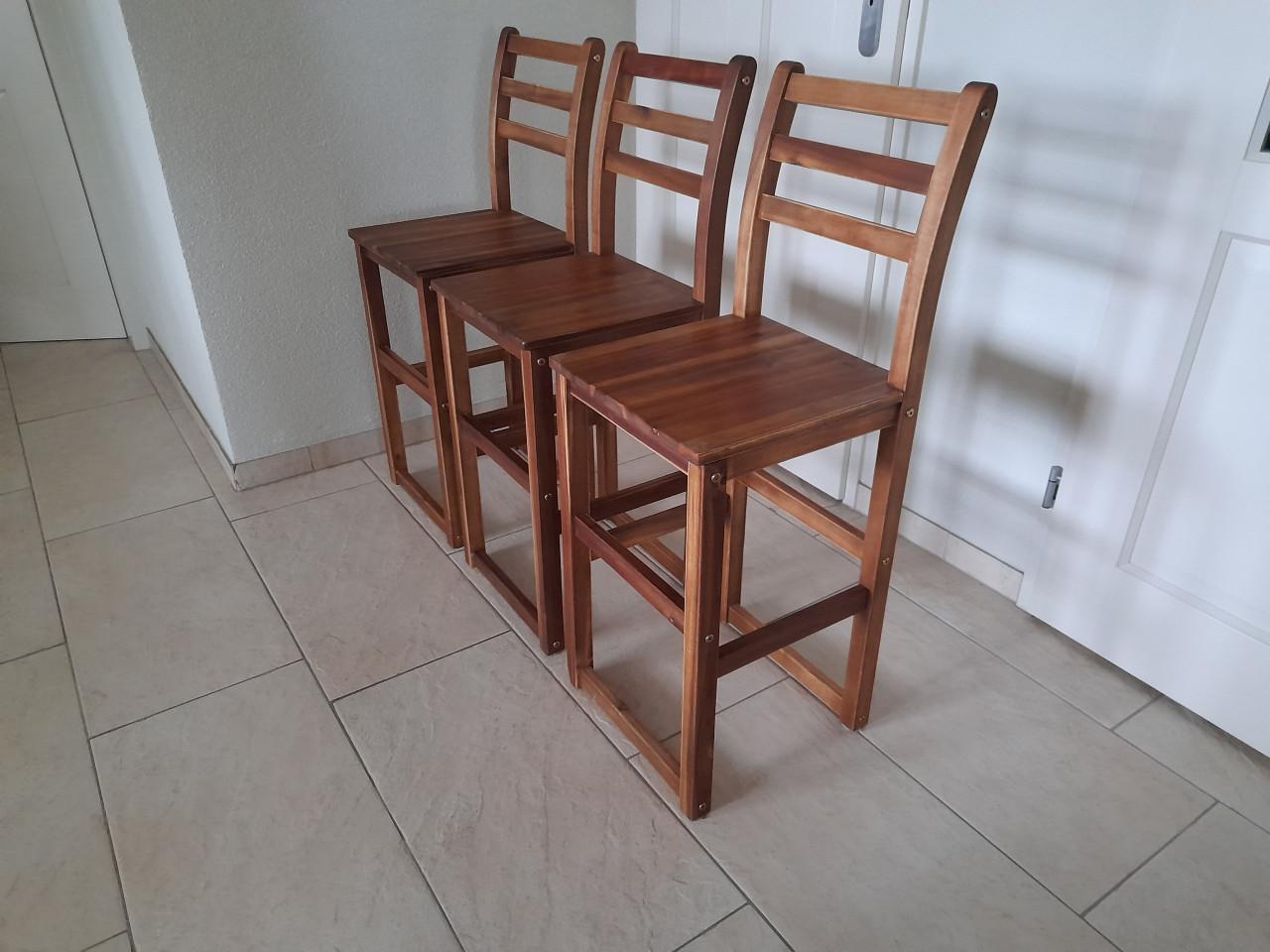 3  houten barkrukken (in goede nette staat