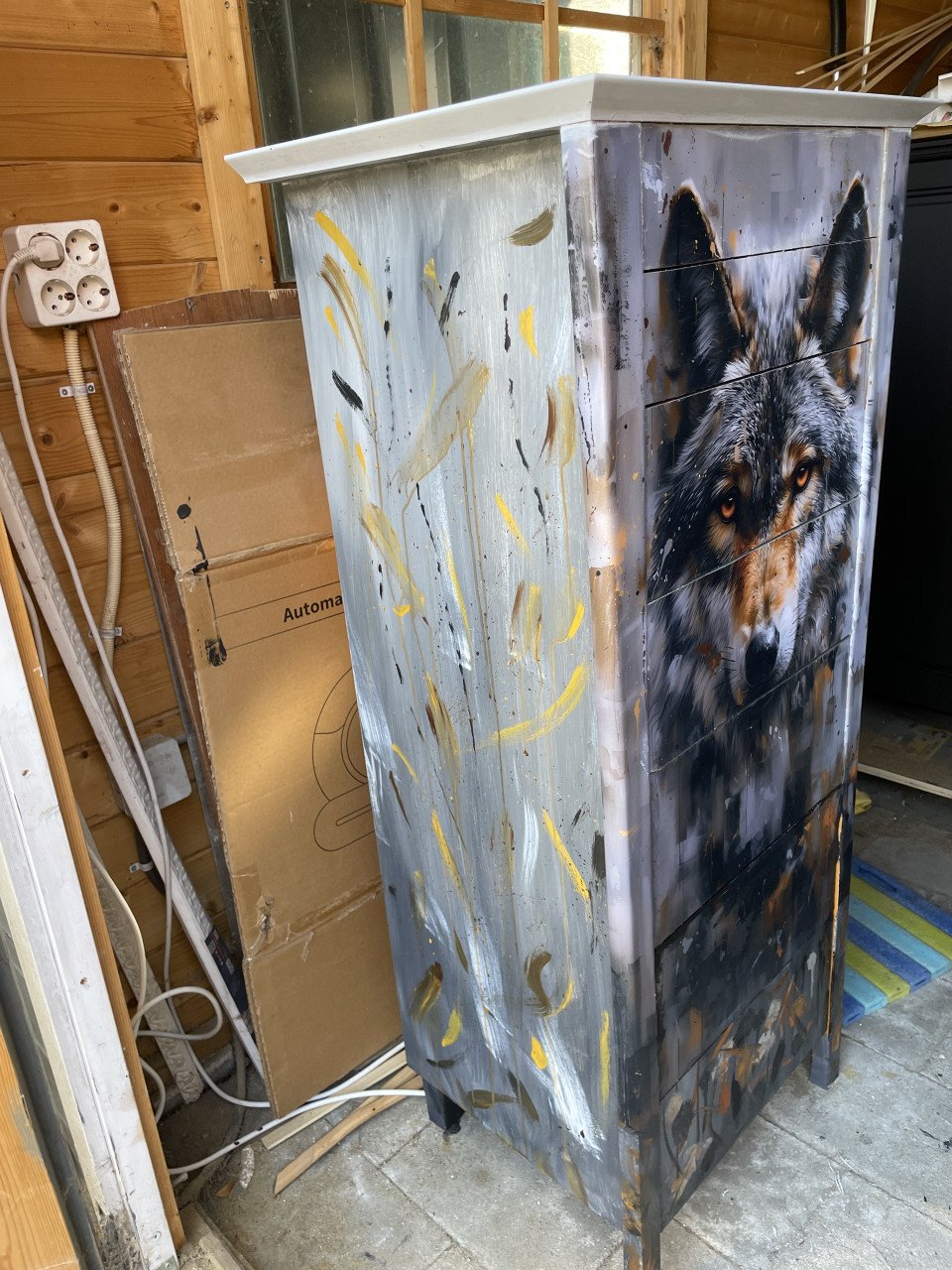 Unieke Ladekast met wolvenprint