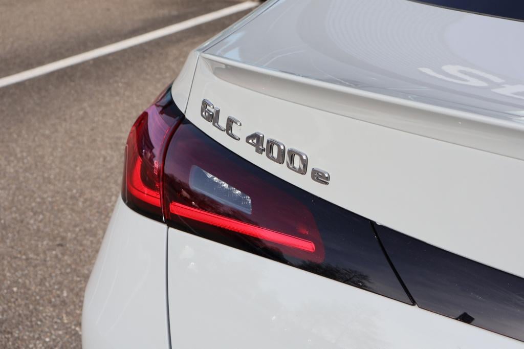 Mercedes-Benz Glc coupé 400e 4matic amg line i luchtvering i meesturende ac