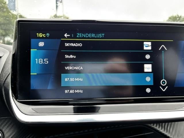 Peugeot E-2008 ev 50kwh 136pk allure apple carplay & android auto | cruise 