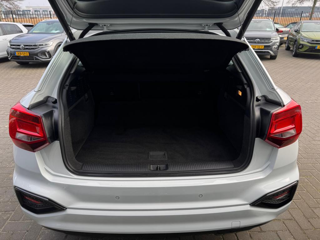 Audi Q2 35 tfsi s edition * virtual * camera * black pack * btw