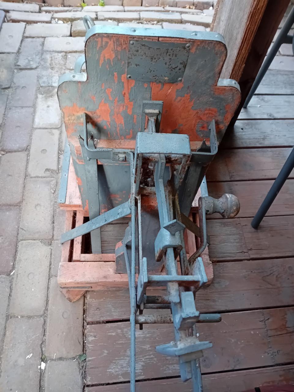 Kleine Bascule met Gewichten