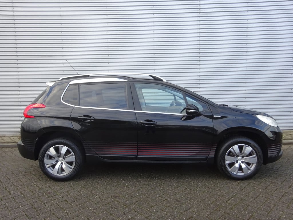 Peugeot 2008 1.2 puretech urban cross airco / navi / cruise / parkeers. / n