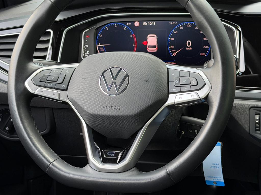Volkswagen Polo 1.0 tsi r-line | iq light | carplay | camera | climate | st