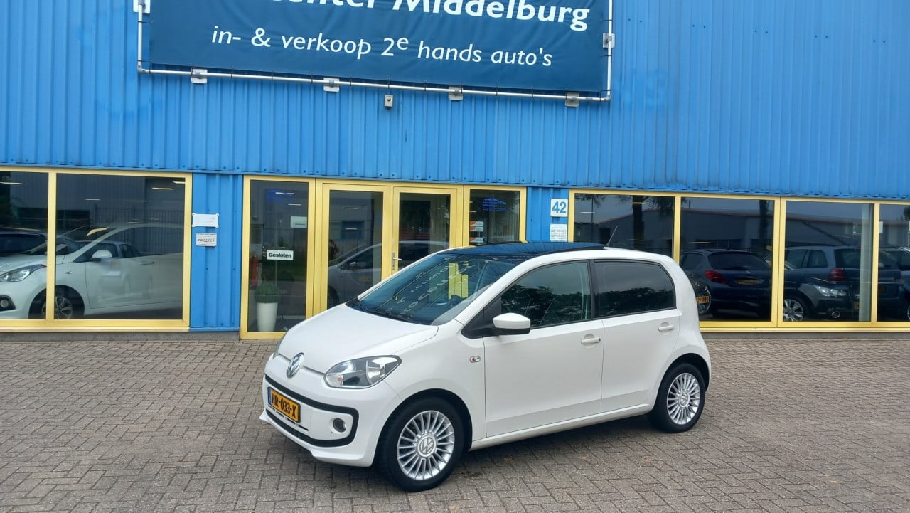Volkswagen UP 1.0 high up! BleuMotion 5drs bj:2013 airco-panoramadak !!