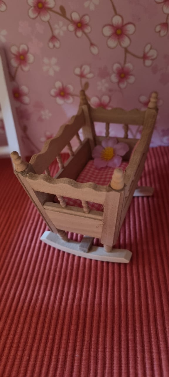 Lunby poppenhuis te koop met meubels en poppen in Pip Studio Style