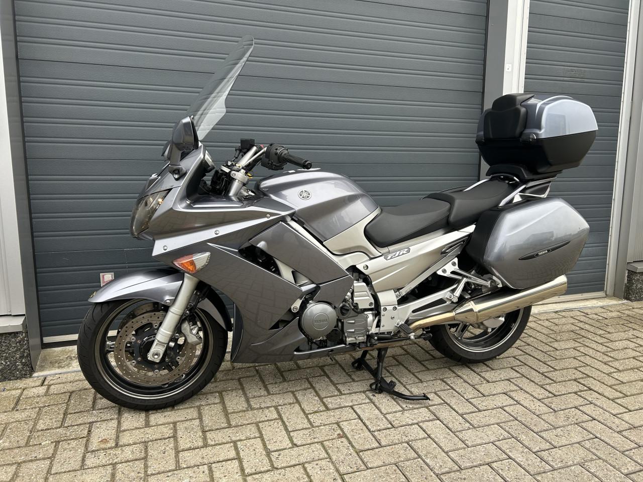 Yamaha FJR1300AS uit 2006 met 40 dkm, puntgave sportieve tourmotor €4500,-