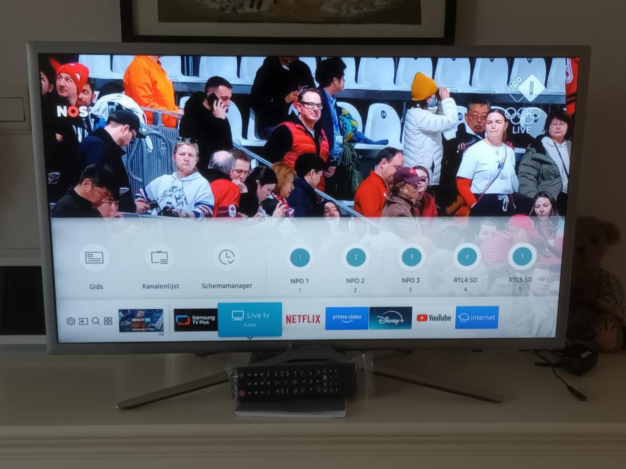 Samsung 32 inch, (32 cm) Full HD Smart TV, type UE32M5620AWXXN, als nieuw
