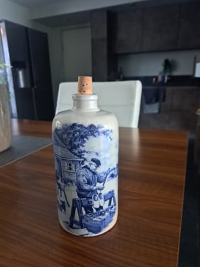 Delfs blauwe kruik...klompenmaker