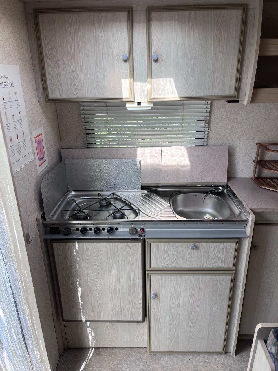 Prachtige 5-7 persoons caravan te koop