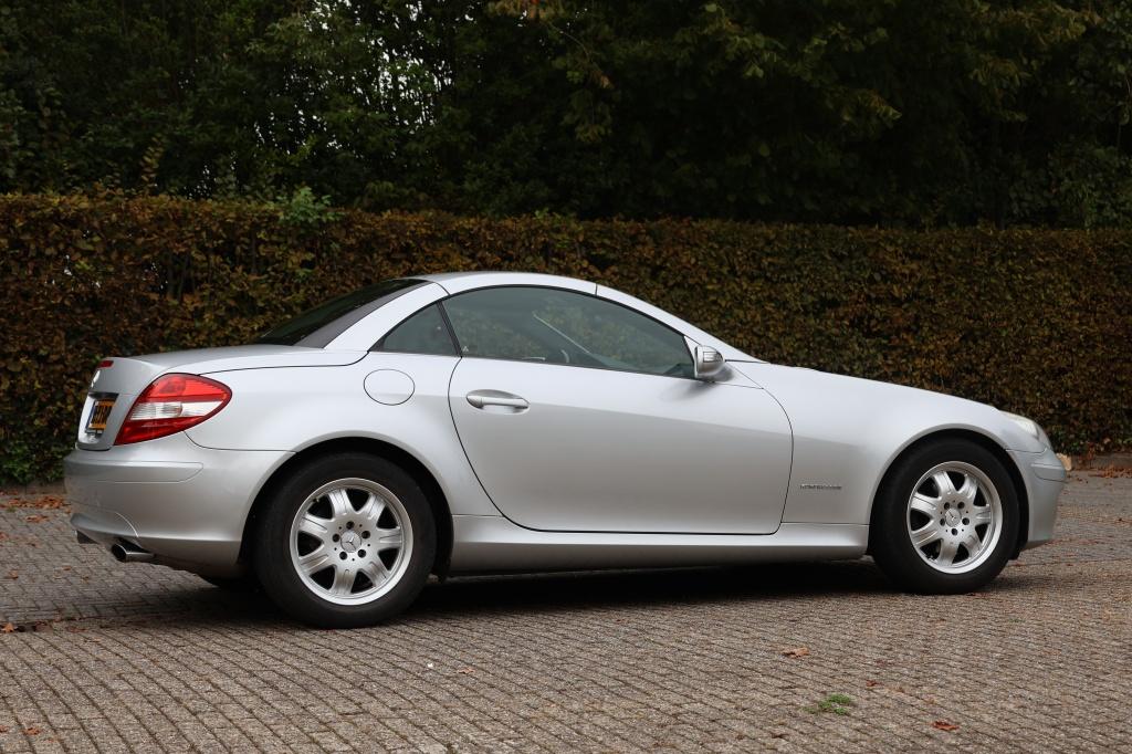 Mercedes-Benz SLK 200 k.