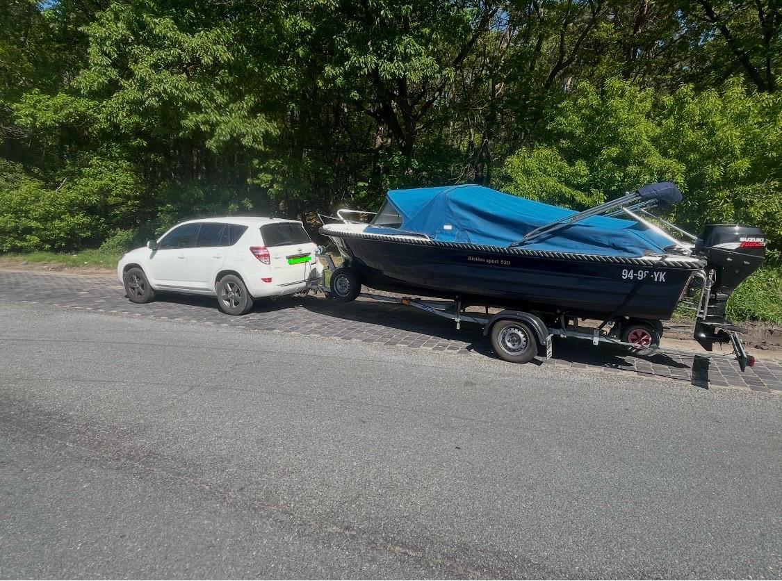 Prachtige 5.20m sloep met 30pk Suzuki buitenboordmotor