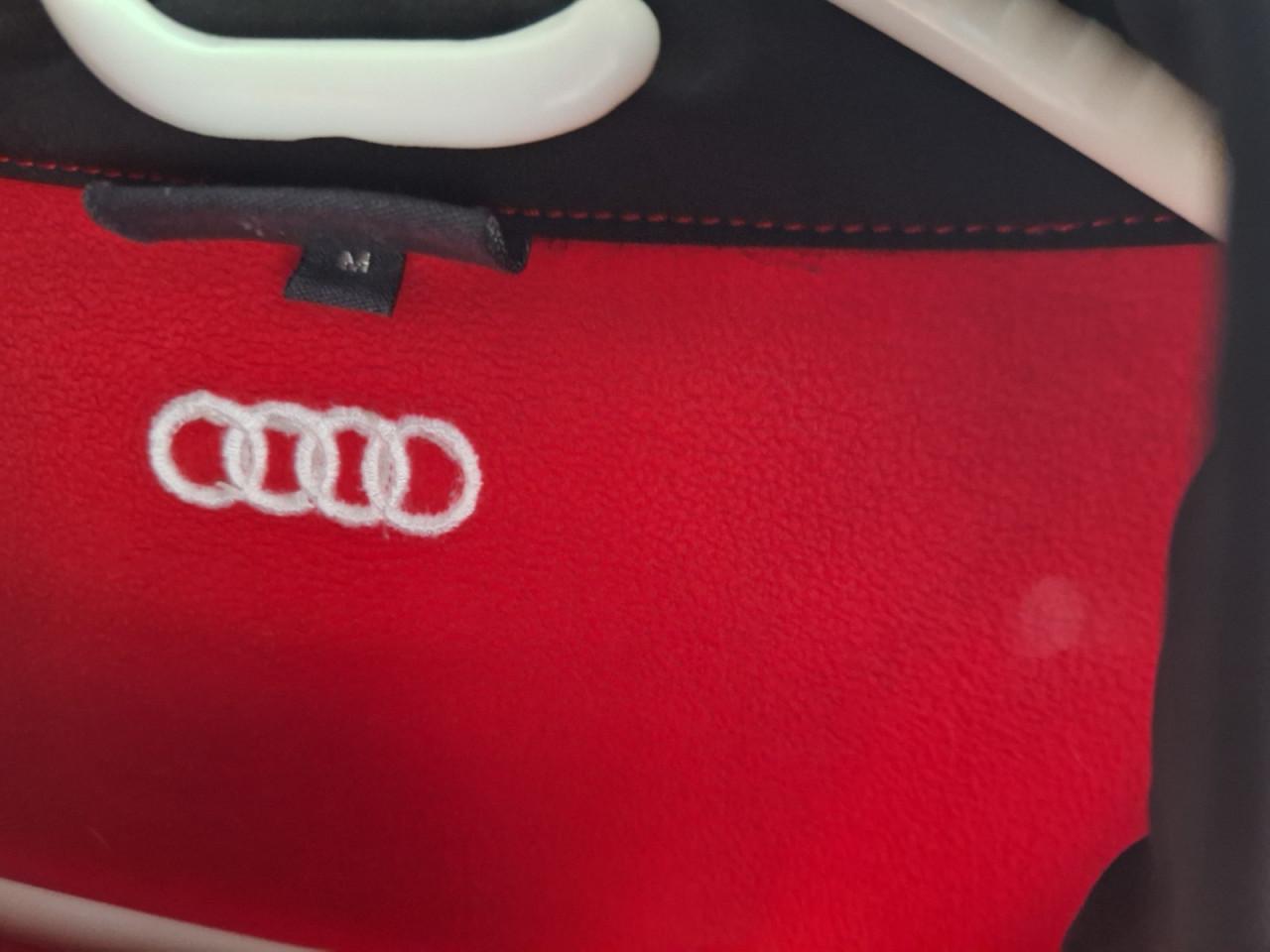 Audi softshelljas jack