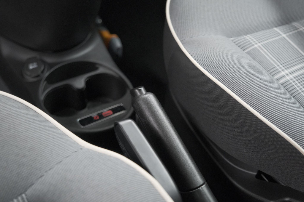 Fiat 500 C twinair turbo lounge | parkeersensoren | climate control | cruis