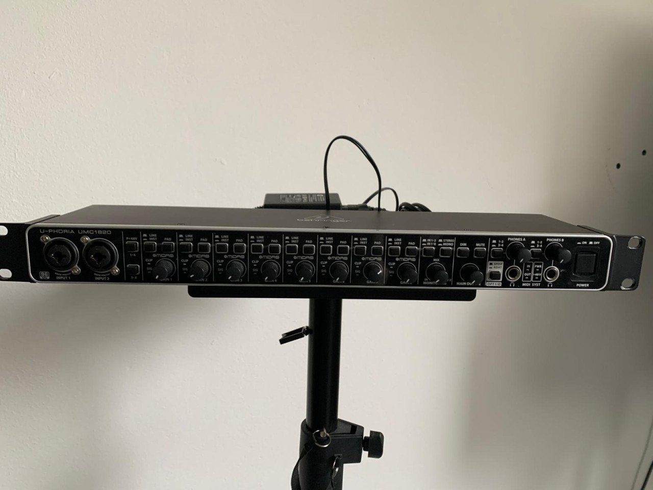 Behringer UMC1820 u-phoria audio interface