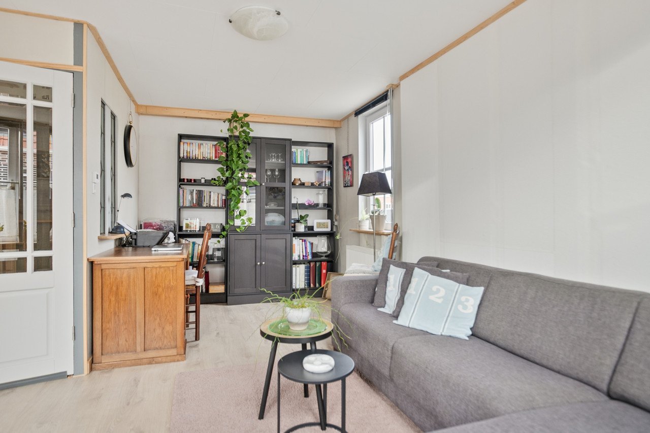 Fluistertip, half vrijstaande woning met fijne tuin, schuur, overkapping