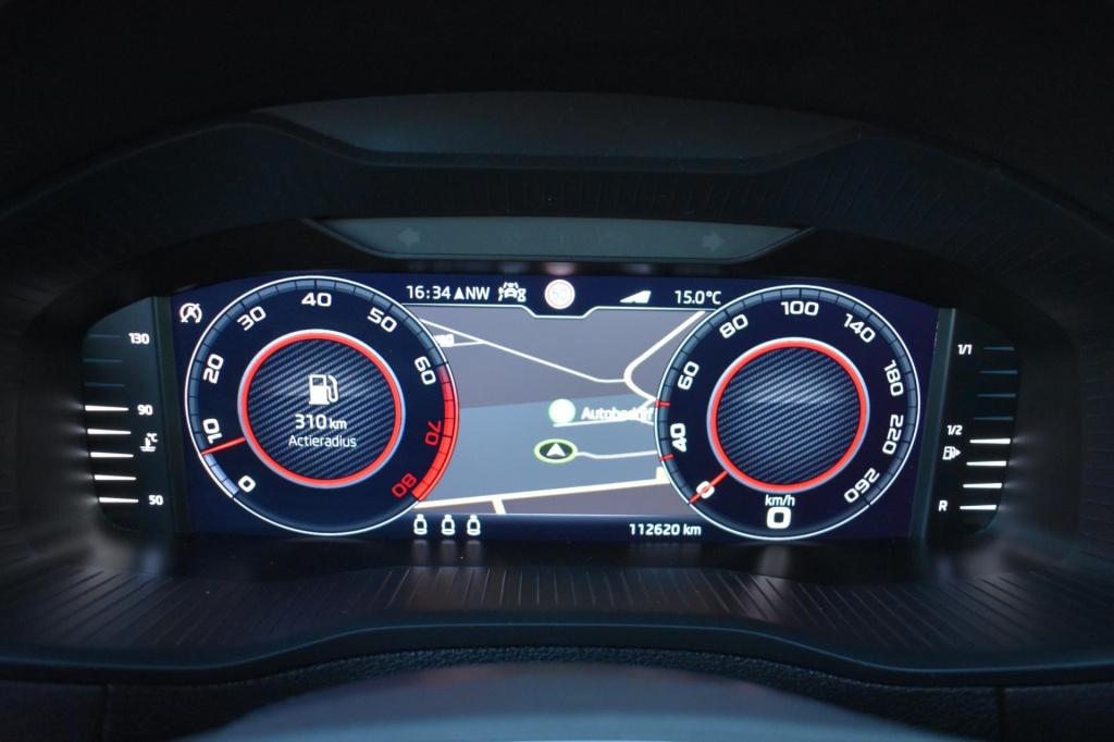 Skoda Karoq 1.5 tsi act sportline mj21 | trekhaak | pano | apple carplay | 