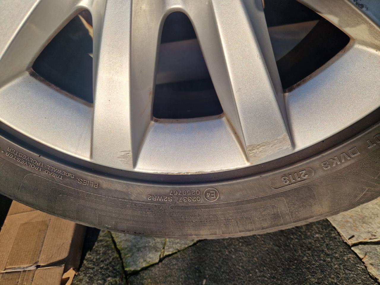 Originele Mercedes A-klasse velgen + banden (A180 2013)