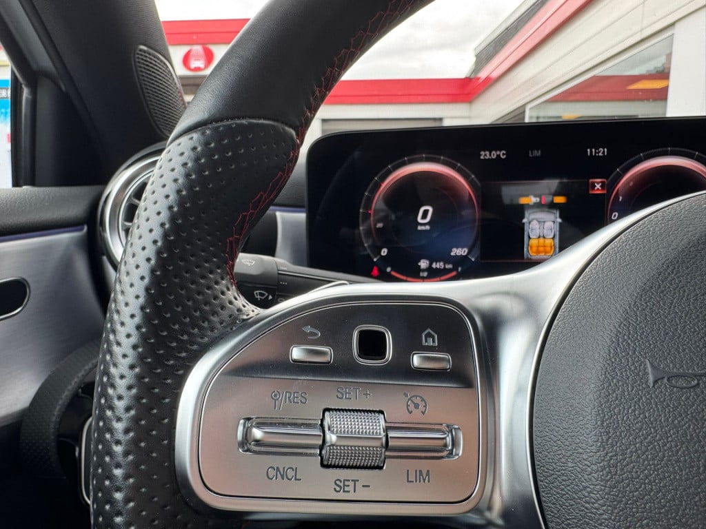 Mercedes-Benz A-Klasse 250 e business solution amg limited