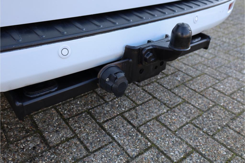 Ford Transit Custom 300 2.0 tdci 170pk l2h1 limited ac i cam i trekhaak