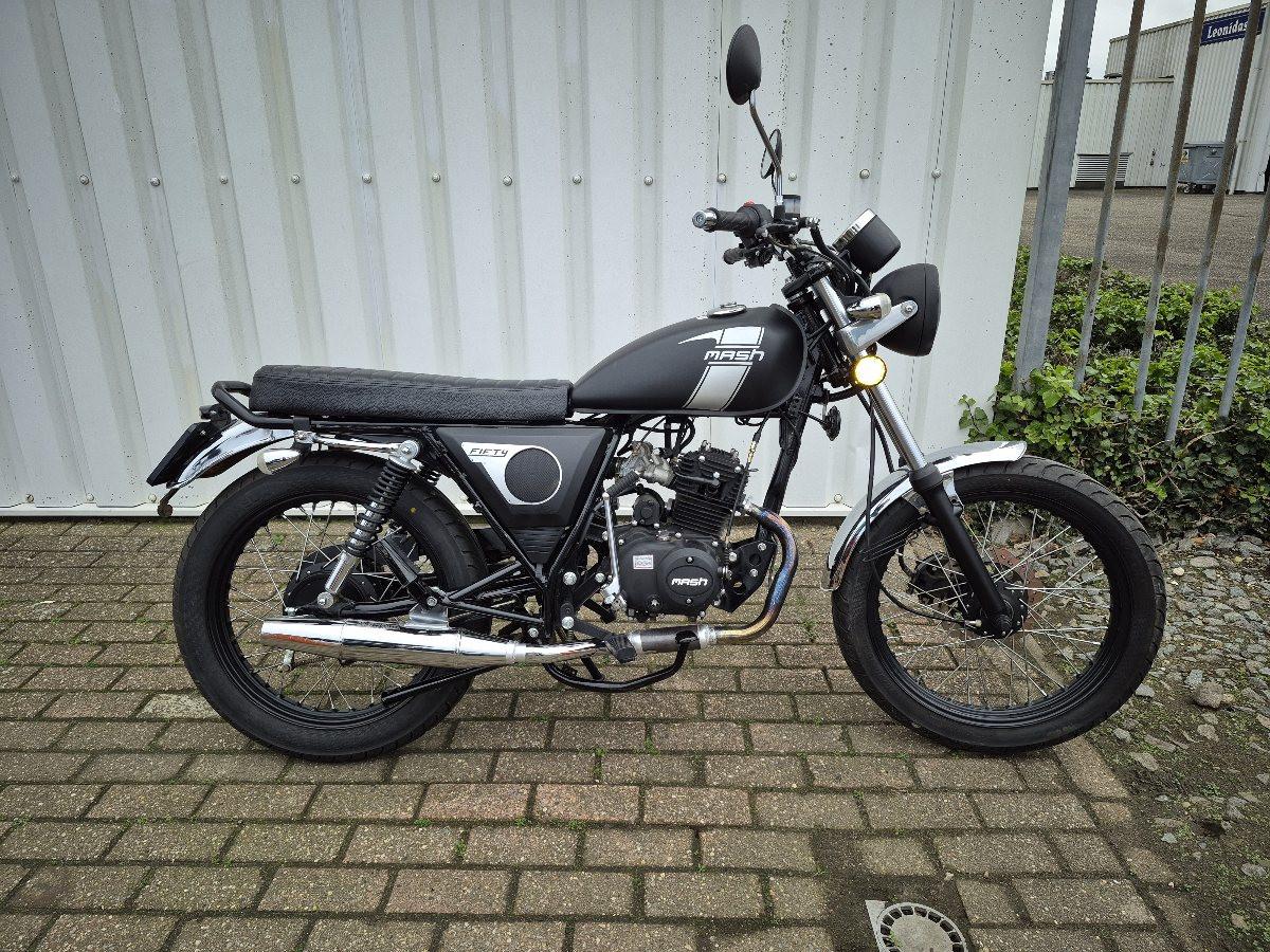 Mash Fifty Brommer uit 2024