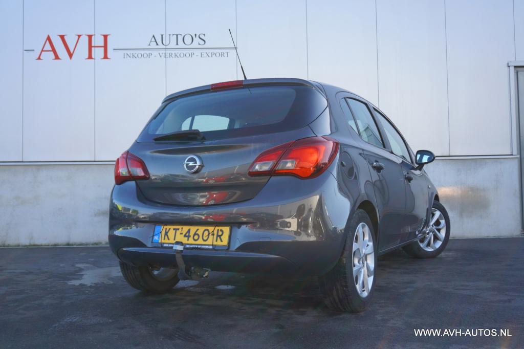 Opel Corsa 1.4 color edition