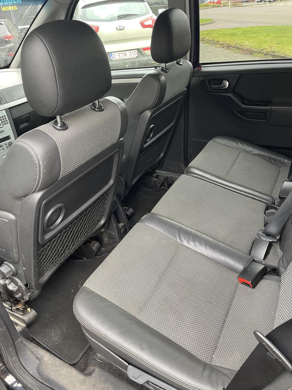 Opel Meriva 1.6 16V 77KW Easytronic 2010 Zwart | AUTOMAAT