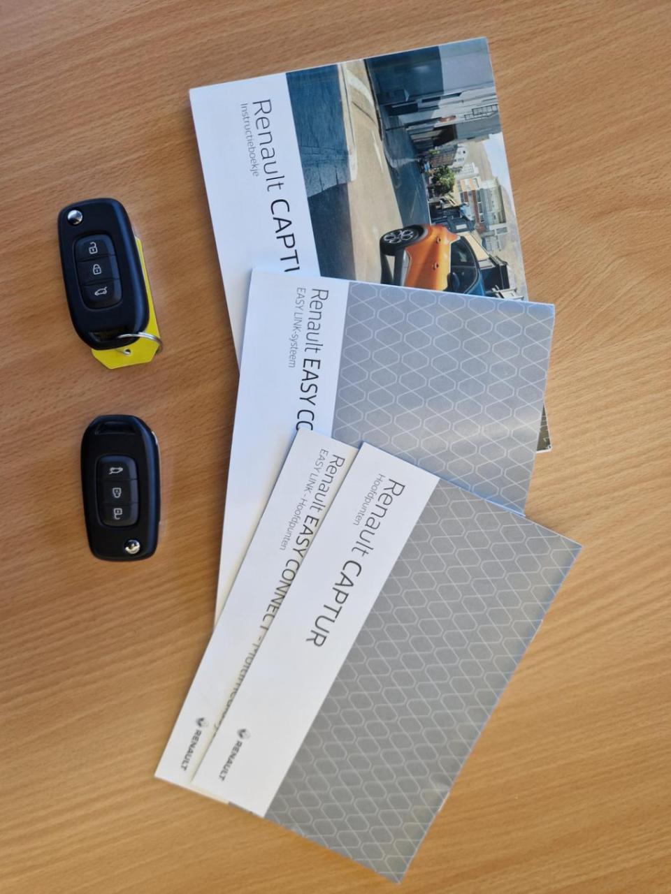 Renault Captur 1.0 tce 100 zen | 1e eigenaar | cruise control | airco | car