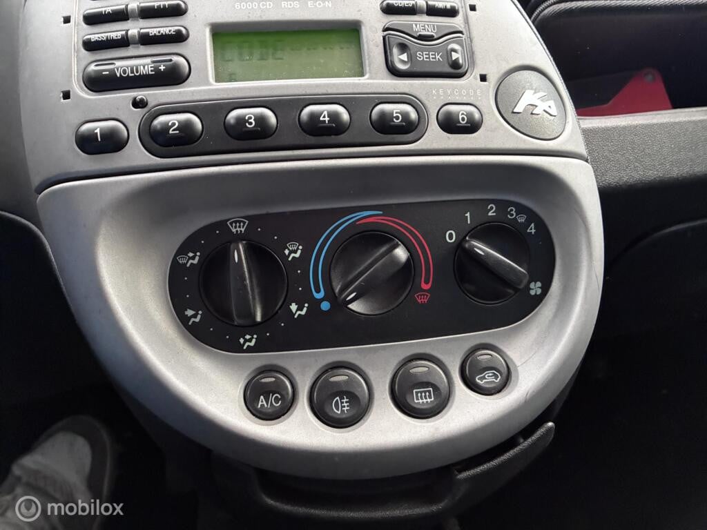 Ford Ka 1.3  des Bouvrie Airco km22.615 Nap BJ2005