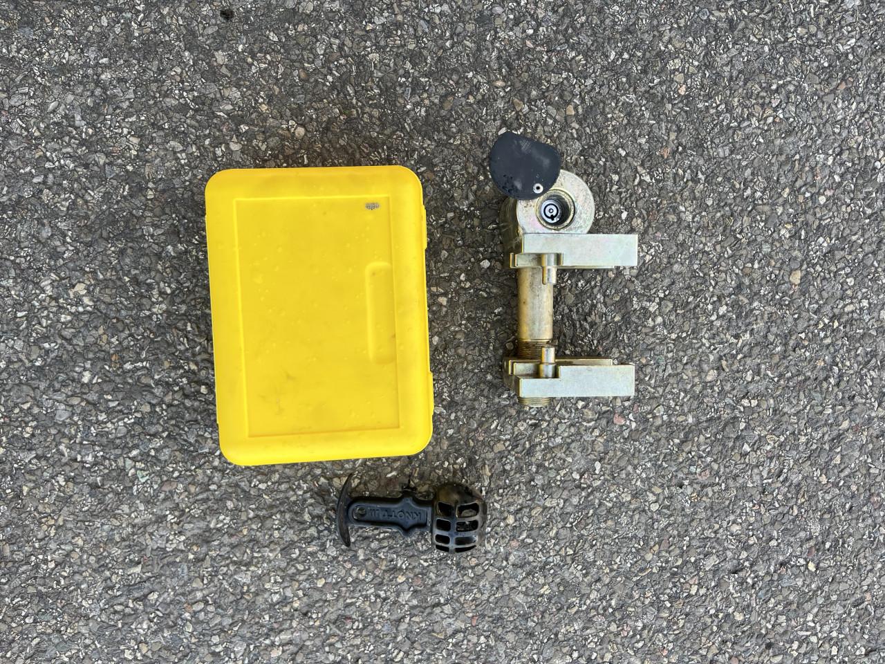 Zo goed als nieuwe aluminium Humbaur Single met zadelkamer