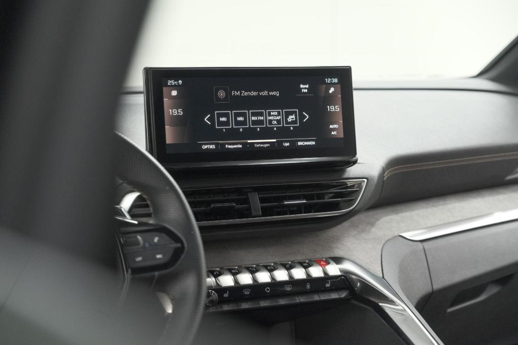 Peugeot 3008 puretech 130 eat8 gt | camera | dodehoekdetectie | adaptieve c