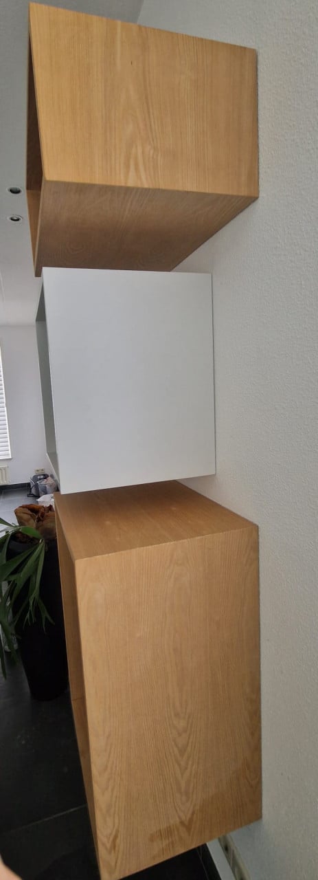 Muuto stacked kast met backboard, licht eiken en wit, 3 stuks