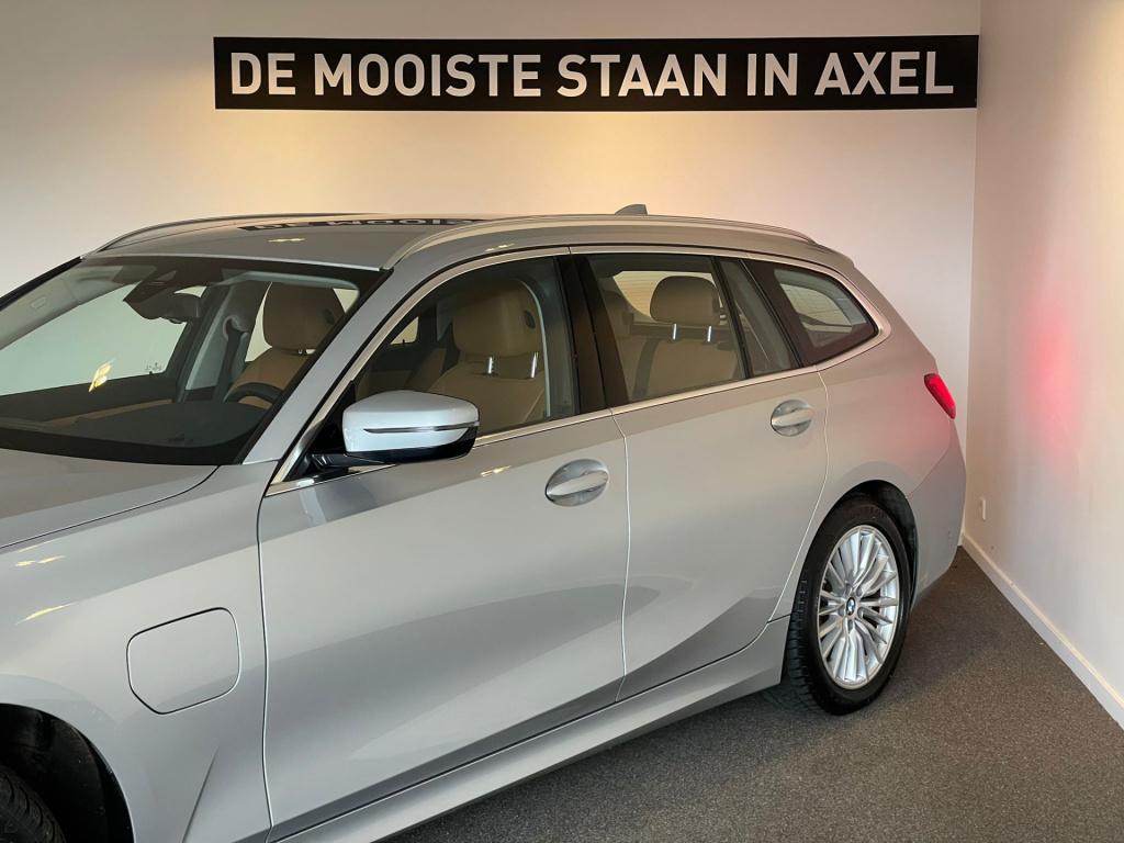 BMW 3-serie touring 330e