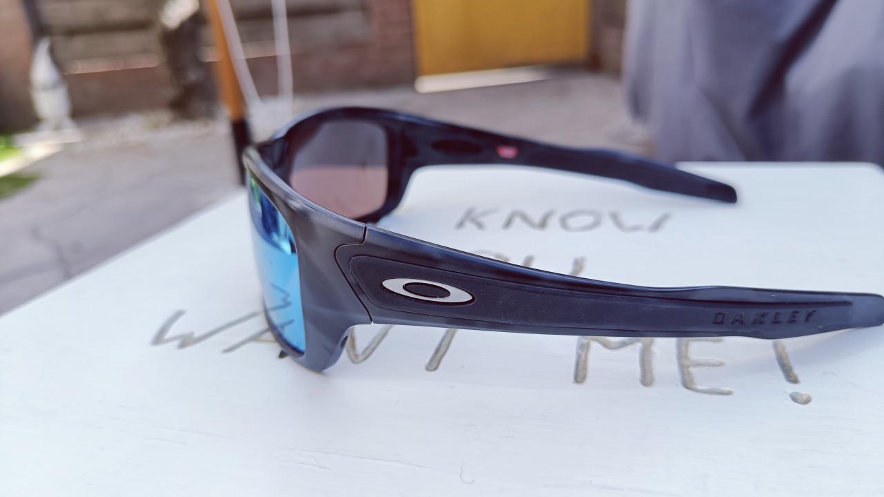 Oakley Turbine