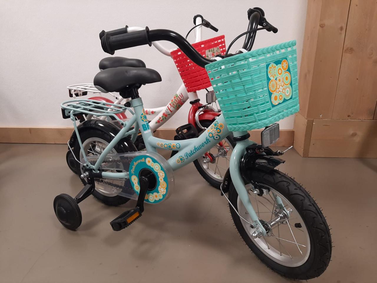Ruim assortiment nieuwe kinderfietsen van 12 tot 26 inch !