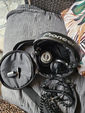 Mooie Pioneer SE-DJ 5000 professionele DJ hoofdtelefoons...